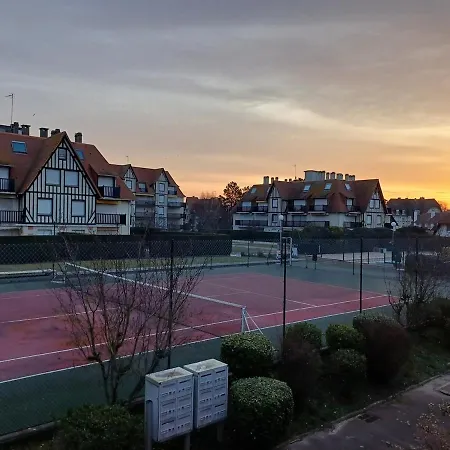 Avec Tennis 5' Minutes A Pied De La Plage, 12' De La Place Morny *