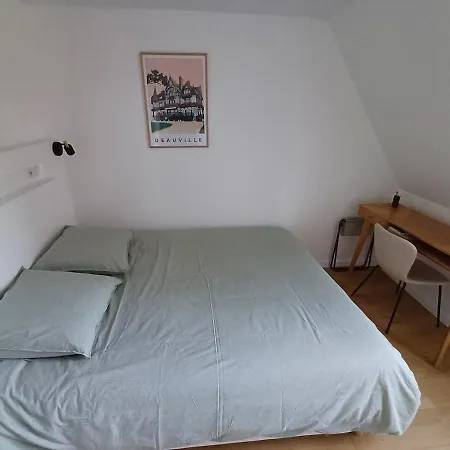 Avec Tennis 5' Minutes A Pied De La Plage, 12' De La Place Morny