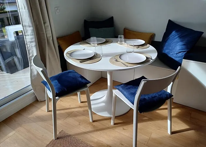 Διαμέρισμα Avec Tennis 5' Minutes A Pied De La Plage, 12' De La Place Morny *